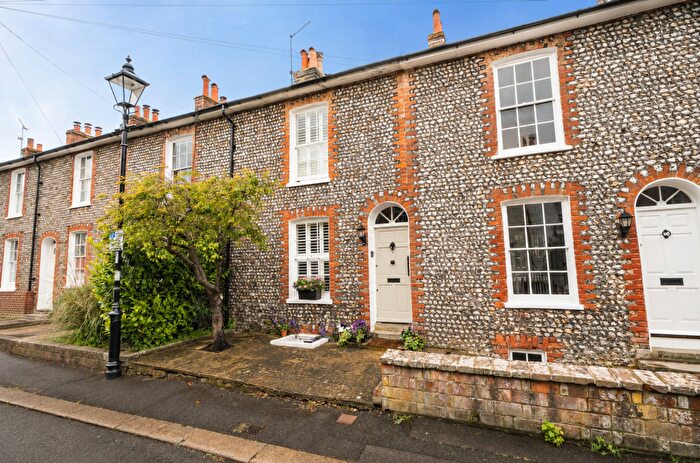 2 Bedroom Terraced House For Sale In Washington Street, Chichester, PO19