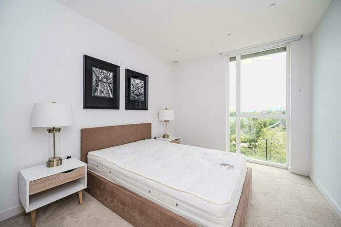 2 Bedroom Flat To Rent In Woodberry Down, Finsbury Park, London, N4