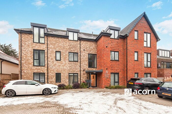 3 Bedroom Flat To Rent In Croham Valley Road, Selsdon, South Croydon, CR2