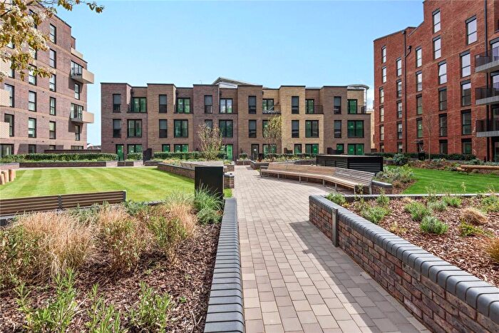 2 Bedroom Apartment To Rent In Carraway Street, Reading, RG1