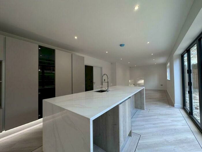 6 Bedroom Detached House To Rent In Rivington Bank, Chorley Old Road, Horwich, BL6