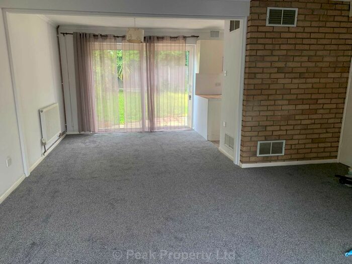 3 Bedroom SemiDetached House To Rent In Repton Grove, Southend On Sea, SS2