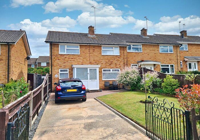 3 Bedroom End Of Terrace House For Sale In Valley Road, Totton, Southampton, SO40
