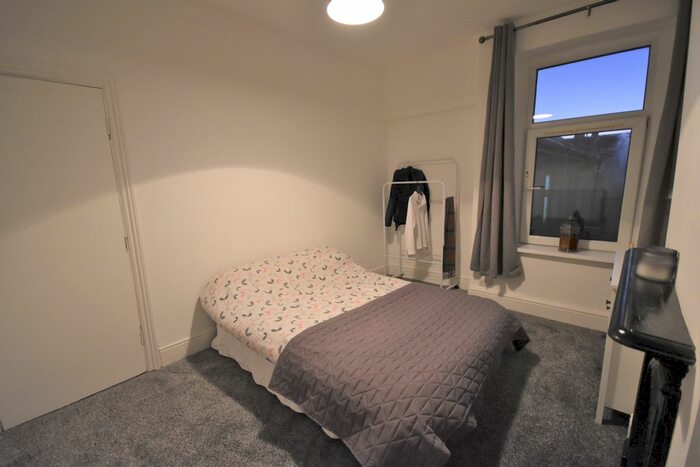 2 Bedroom Flat To Rent In Donald Street, Roath, CF24