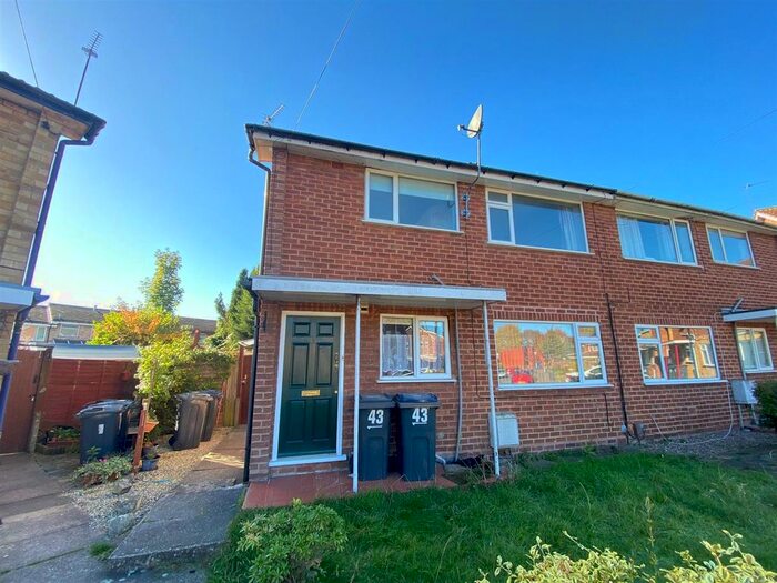 2 Bedroom Maisonette To Rent In Hazeltree Croft, Acocks Green, Birmingham, B27