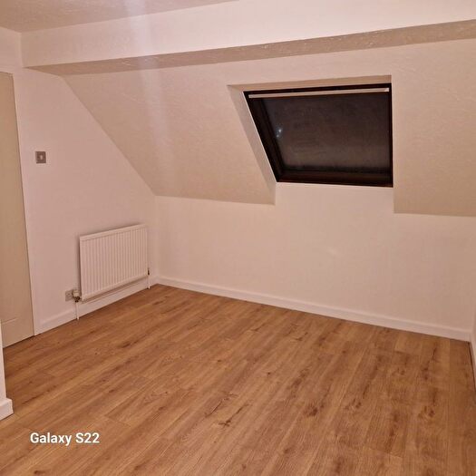 1 Bedroom Terraced House To Rent In Lucas Gardens, Luton, LU3
