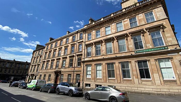 3 Bedroom Apartment To Rent In Kelvingrove Street, Glasgow, G3