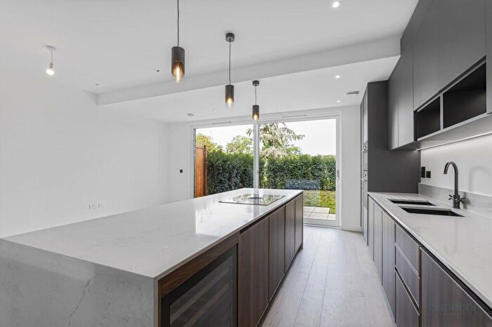 4 Bedroom Property To Rent In Daffodil Crescent, Greater London, Barnet, EN4