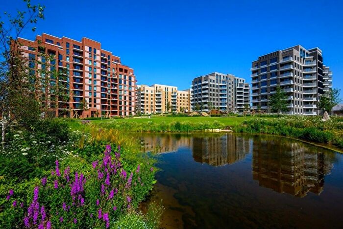 2 Bedroom Flat For Sale In Lombard Square, Plumstead, SE28