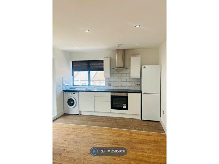 1 Bedroom Flat To Rent In London, London, E17