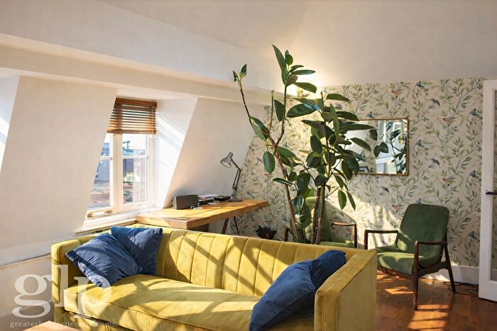 1 Bedroom Flat To Rent In Charlotte Street, Fitzrovia, W1T