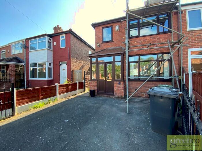 3 Bedroom Semi-Detached House To Rent In Ansdell Drive, Droylsden, Tameside, M43
