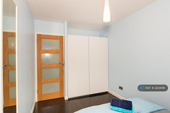 3 Bedroom Flat To Rent In Park Road High Barnet, High Barnet, Barnet, EN5