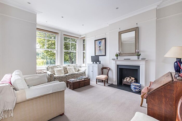 2 Bedroom Flat To Rent In Bishops Park Road, London, SW6