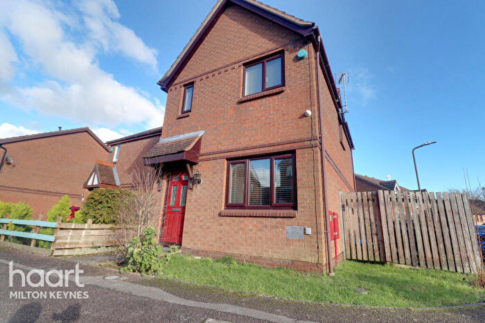 3 Bedroom Semi-Detached House To Rent In Fontwell Drive, Milton Keynes, MK3