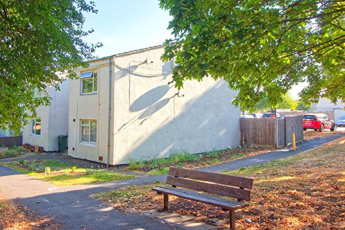 1 Bedroom Maisonette To Rent In Thane Court, Stantonbury, MK14