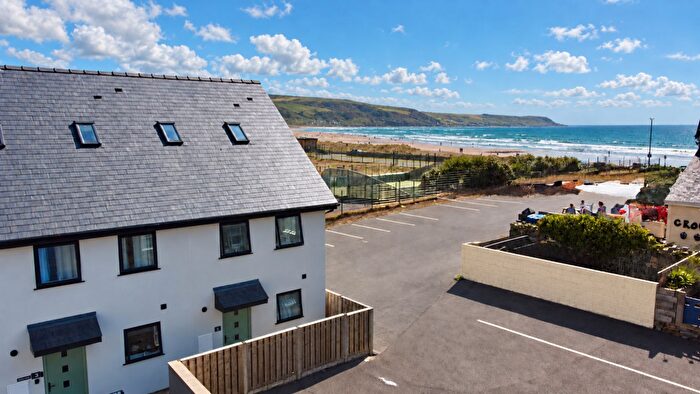 3 Bedroom Property For Sale In Barmouth, LL42
