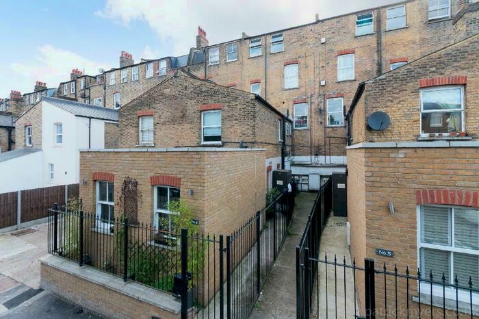 1 Bedroom Flat To Rent In Dalton Street, West Norwood, SE27