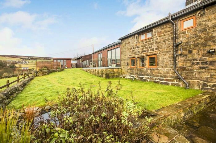 4 Bedroom Semi-Detached House For Sale In Wadsworth, Hebden Bridge, HX7