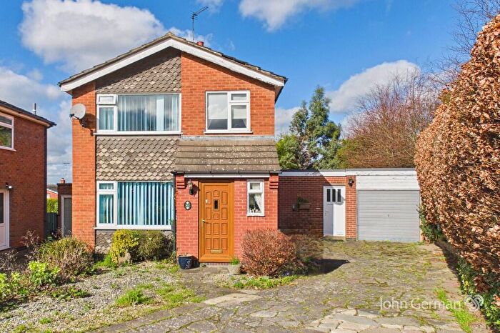 3 Bedroom Detached House For Sale In Belvoir Drive, Loughborough, LE11