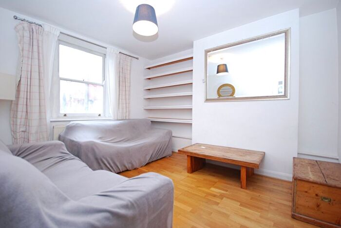 Property To Rent In Balham High Road, Tooting Bec, SW17