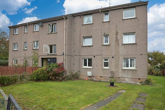 2 Bedroom Flat For Sale In / Balmwell Grove, Gracemount, Edinburgh, EH16