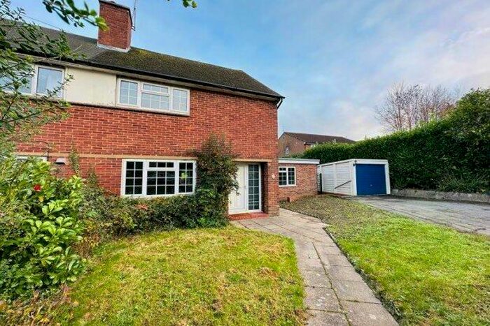 3 Bedroom Semi-Detached House To Rent In Park Cottages, Cranbrook, TN18