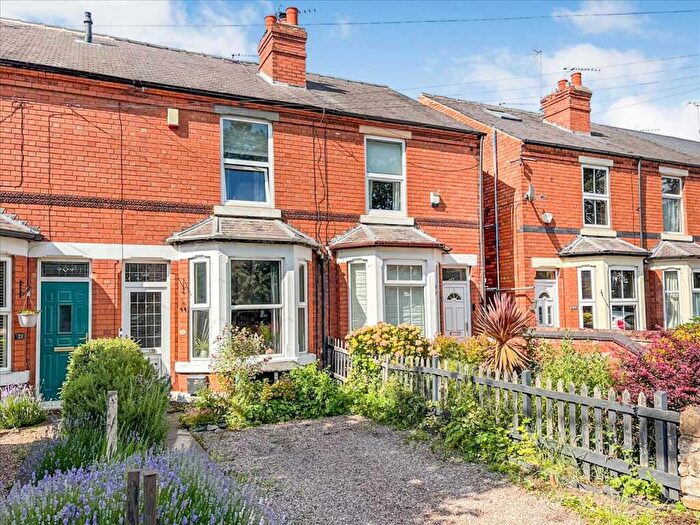 3 Bedroom Town House For Sale In Clifton Road, Nottingham, NG11