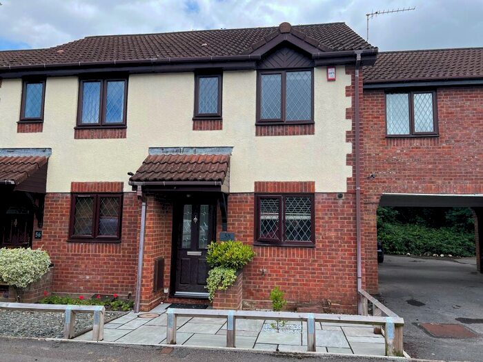 2 Bedroom House To Rent In Winchester Way, Totton, SO40