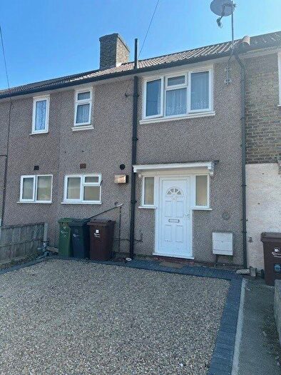 3 Bedroom House To Rent In Coleman Road Dagenham, RM9