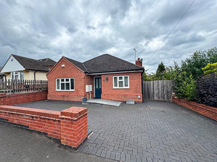 2 Bedroom Bungalow To Rent In Brampton Way, Oadby, Leicester, LE2