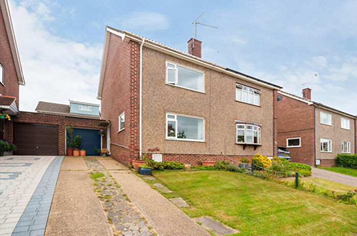 3 Bedroom Semi Detached House For Sale In Linton Close, Saffron Walden, Essex, CB11
