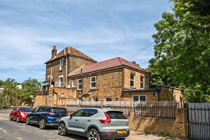 2 Bedroom Flat To Rent In Pound Park Road, London, SE7