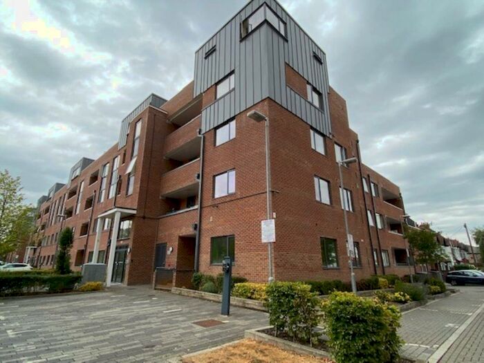 1 Bedroom Apartment To Rent In Lowry Court, Artisan Place, Wealdstone, Middlesex, HA3