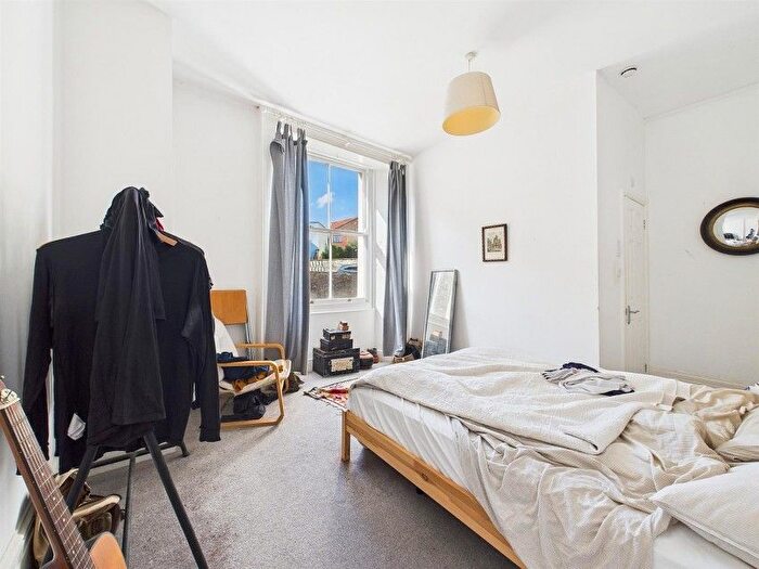 1 Bedroom Flat To Rent In Clevedon Terrace, Bristol, BS6