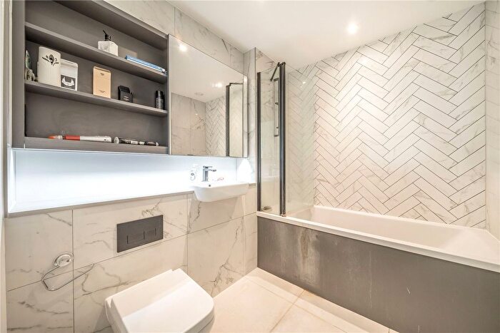 1 Bedroom Flat To Rent In Plowden Road, Kidbrooke Village, London, London, SE3