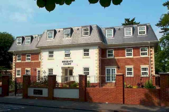 2 Bedroom Flat To Rent In Regency Court, - Langley Road, Watford, WD17