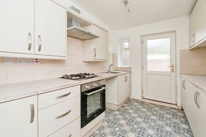 3 Bedroom Terraced House For Sale In Grasmere Close, Castleford, WF10