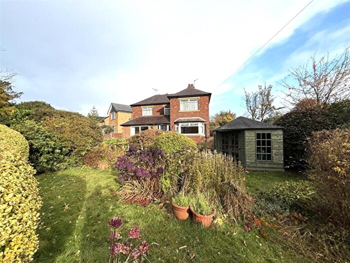 4 Bedroom Detached House For Sale In Pond Road, Holbrook, Belper, DE56
