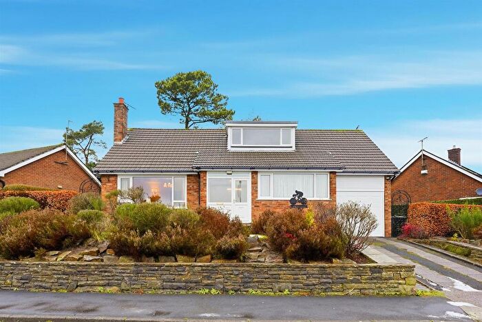 3 Bedroom Detached Bungalow For Sale In Park Mount Drive, Macclesfield, SK11