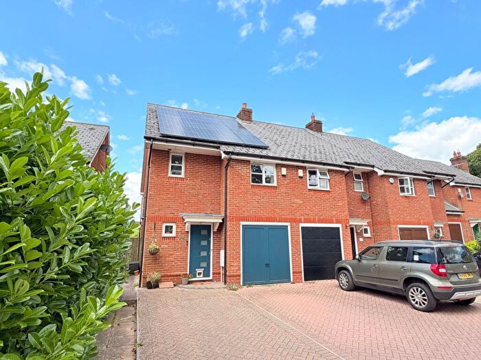 3 Bedroom End Of Terrace House For Sale In Kings Worthy, Winchester, SO23