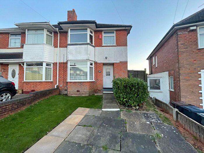 3 Bedroom Detached House To Rent In Worlds End Avenue, Quinton, Birmingham, West Midlands, B32