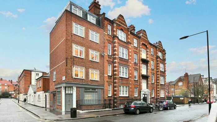 2 Bedroom Apartment To Rent In Bendall House, Bell Street, Marylebone, London, NW1