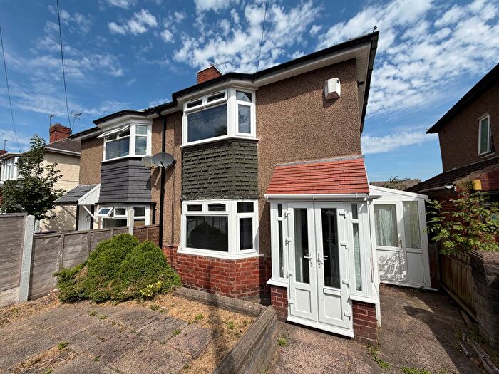 2 Bedroom Semi Detached House To Rent In George Street, Ettingshall, Wolverhampton, WV2