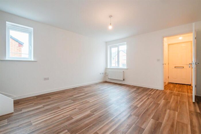 2 Bedroom Semi-Detached House To Rent In Carrwood Park, Bradford, BD4