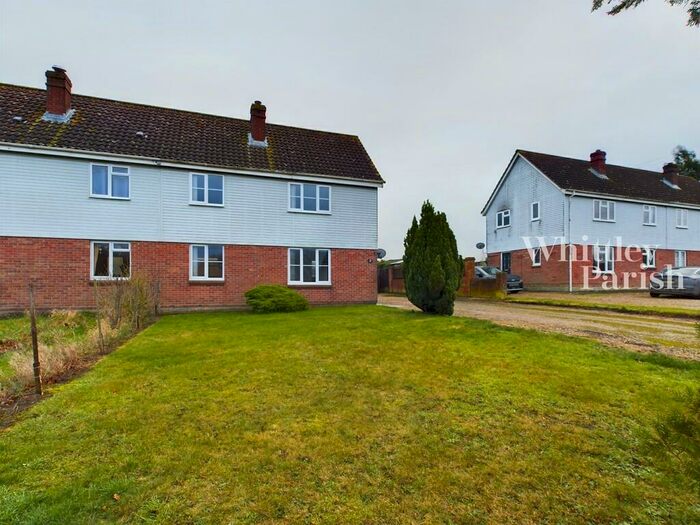 3 Bedroom Semi-Detached House To Rent In The Street, Fersfield, IP22