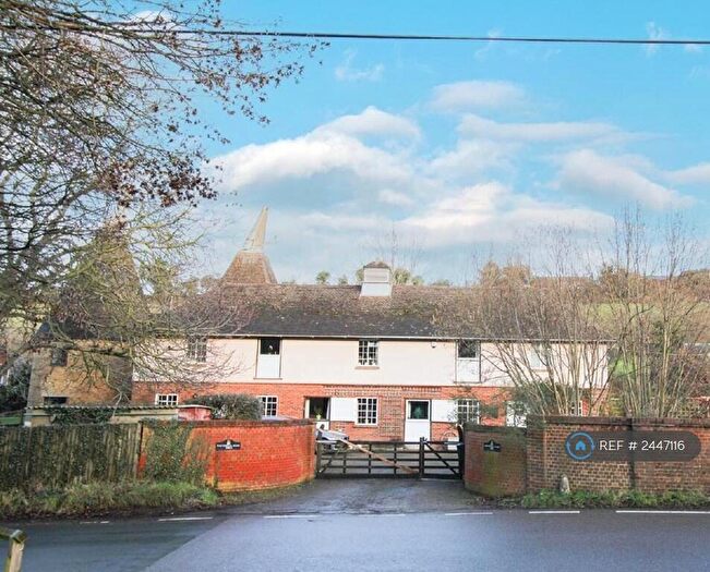4 Bedroom Semi-Detached House To Rent In Capstone Road, Gillingham, ME7