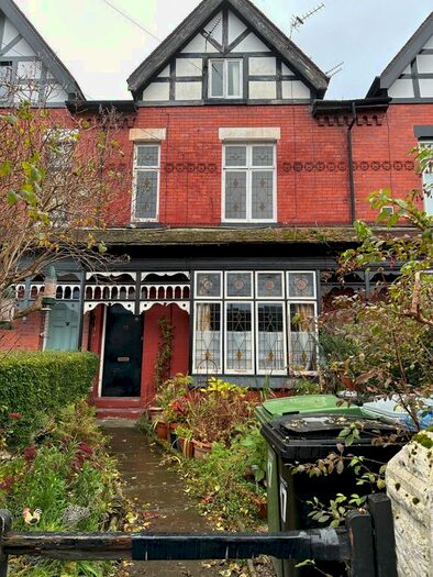 1 Bedroom Studio To Rent In Derbyshire Lane, Stretford, Manchester, M32