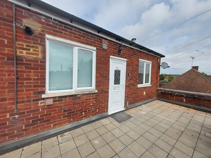 2 Bedroom Flat To Rent In Hazleton Way, Waterlooville, Hampshire, PO8