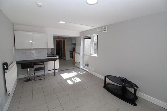 7 Bedroom House To Rent In Merthyr Street, Cathays, Cardiff, CF24